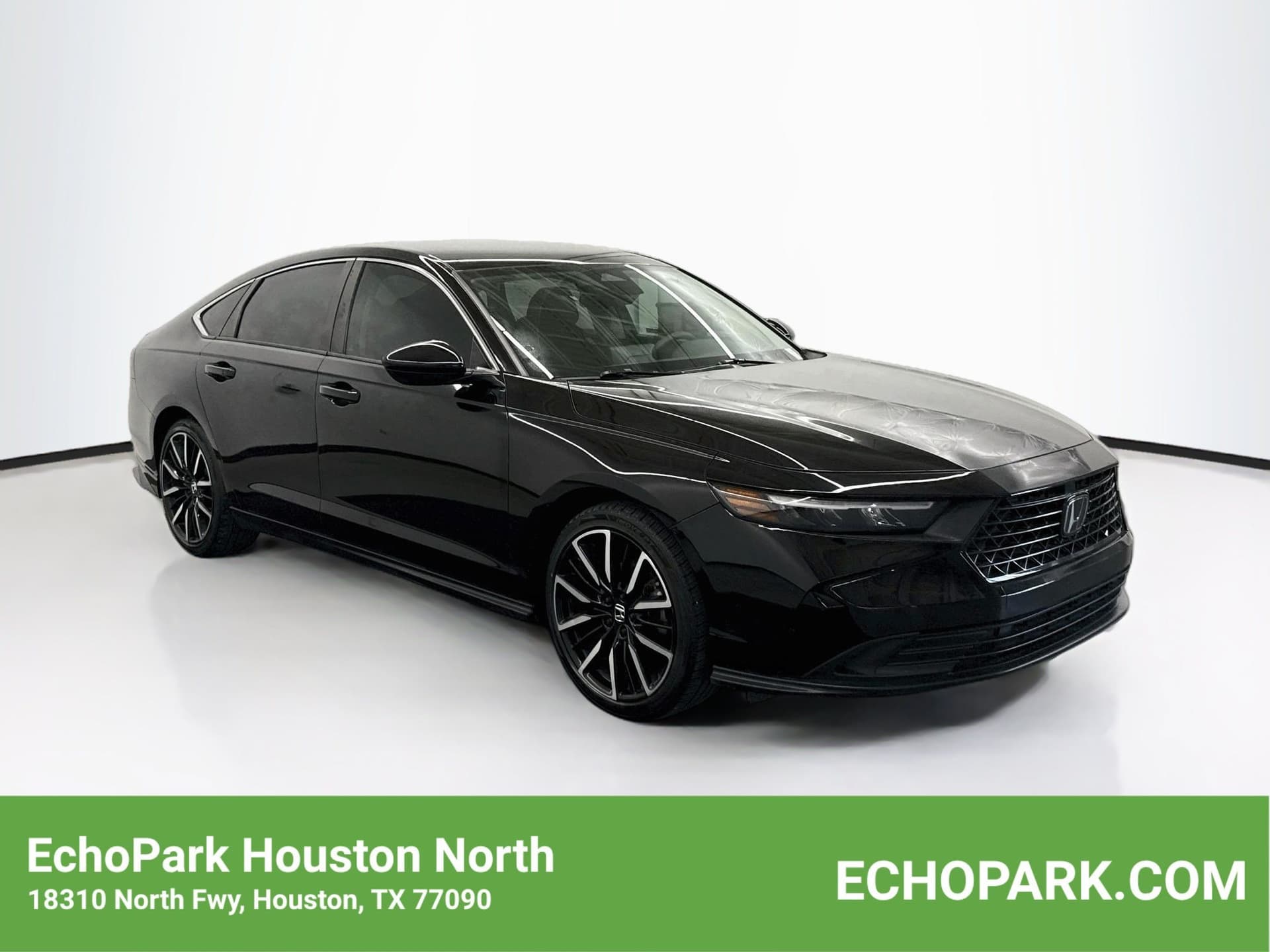 2023 Honda Accord LX — photo 1 of 26