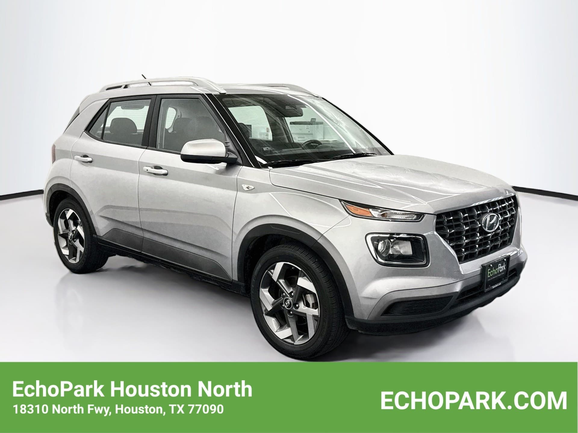 2025 Hyundai Venue SEL — photo 1 of 29