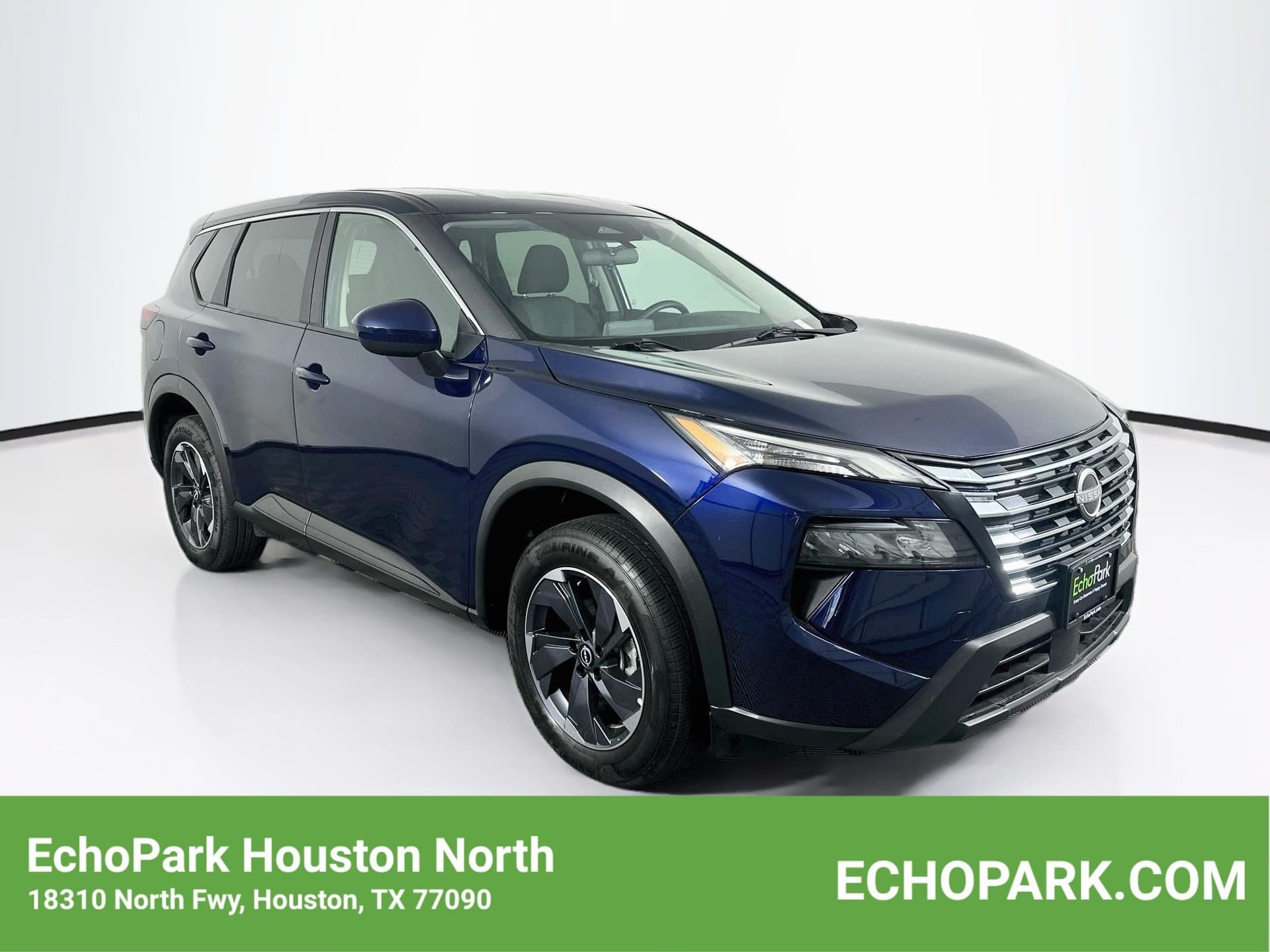 2025 Nissan Rogue SV — photo 1 of 31