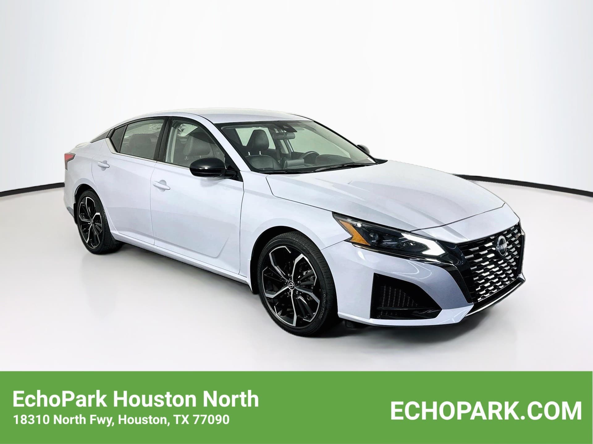 2023 Nissan Altima 2.5 SR — photo 1 of 29