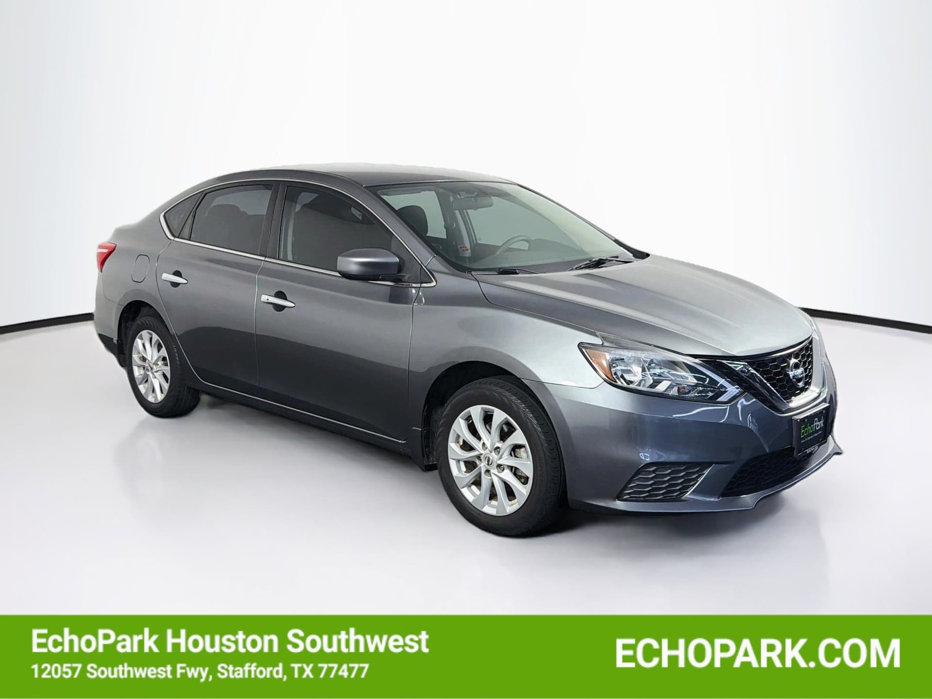 2019 Nissan Sentra SV — photo 1 of 29