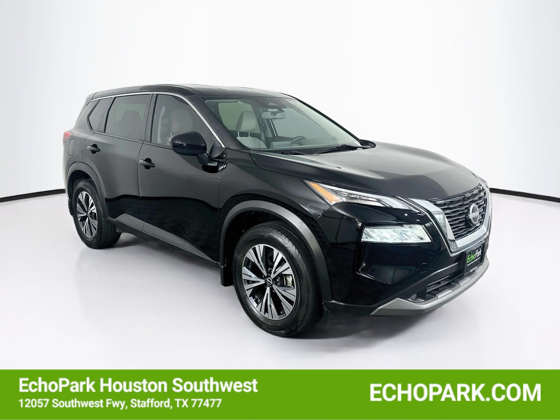 2023 Nissan Rogue SV — photo 1 of 31