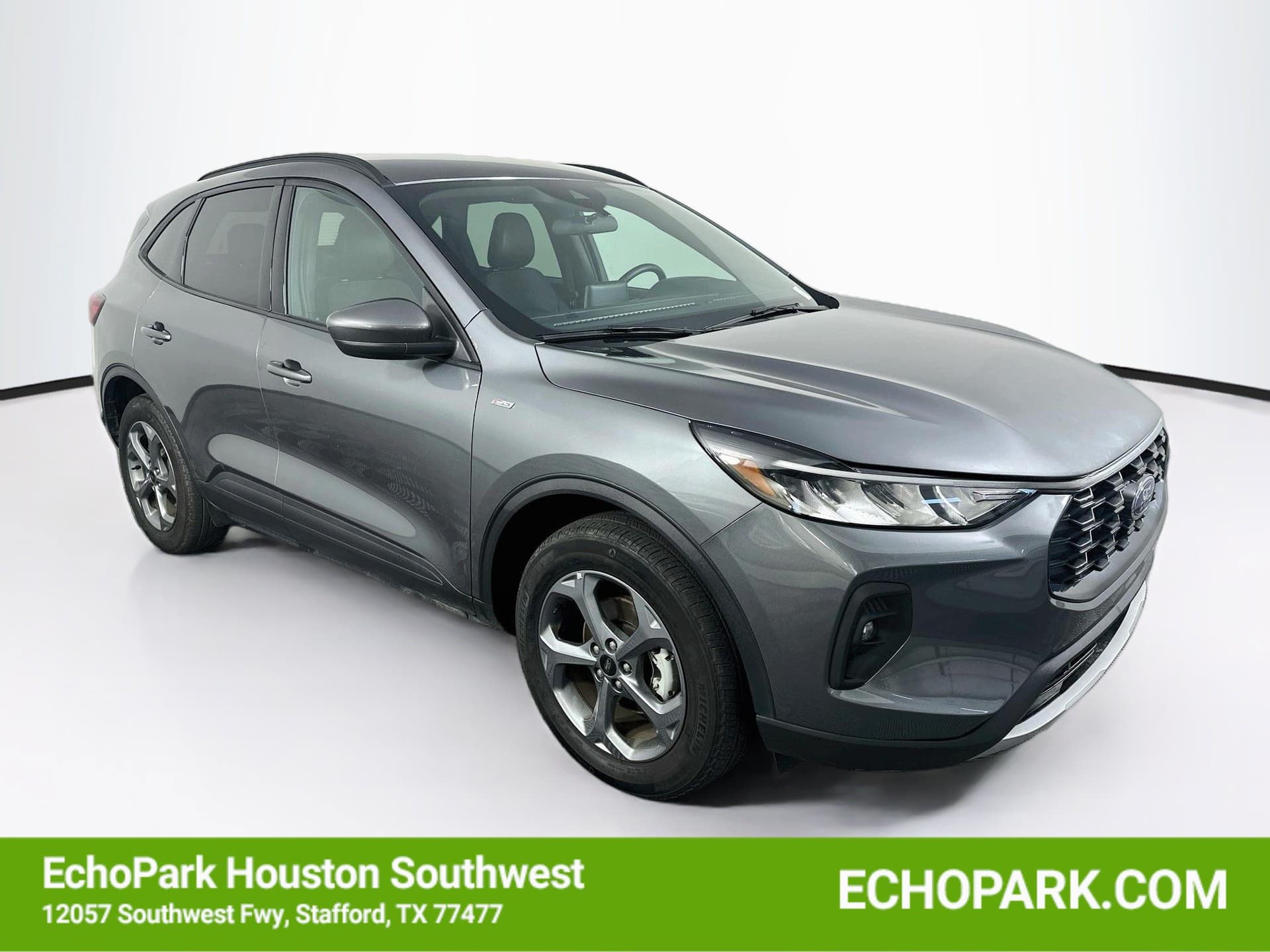 2025 Ford Escape ST-Line Select — photo 1 of 32