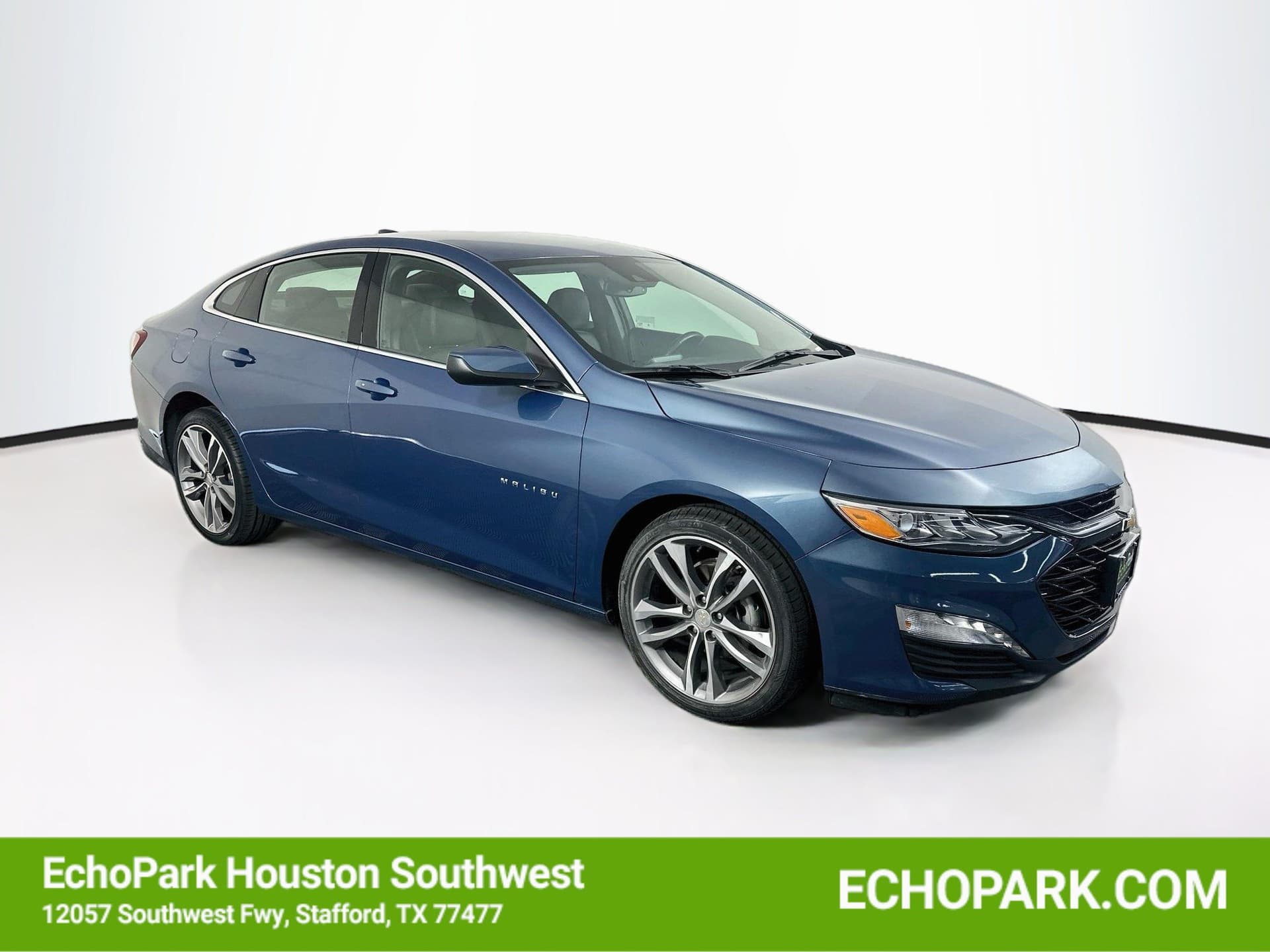 2024 Chevrolet Malibu 2LT — photo 1 of 28