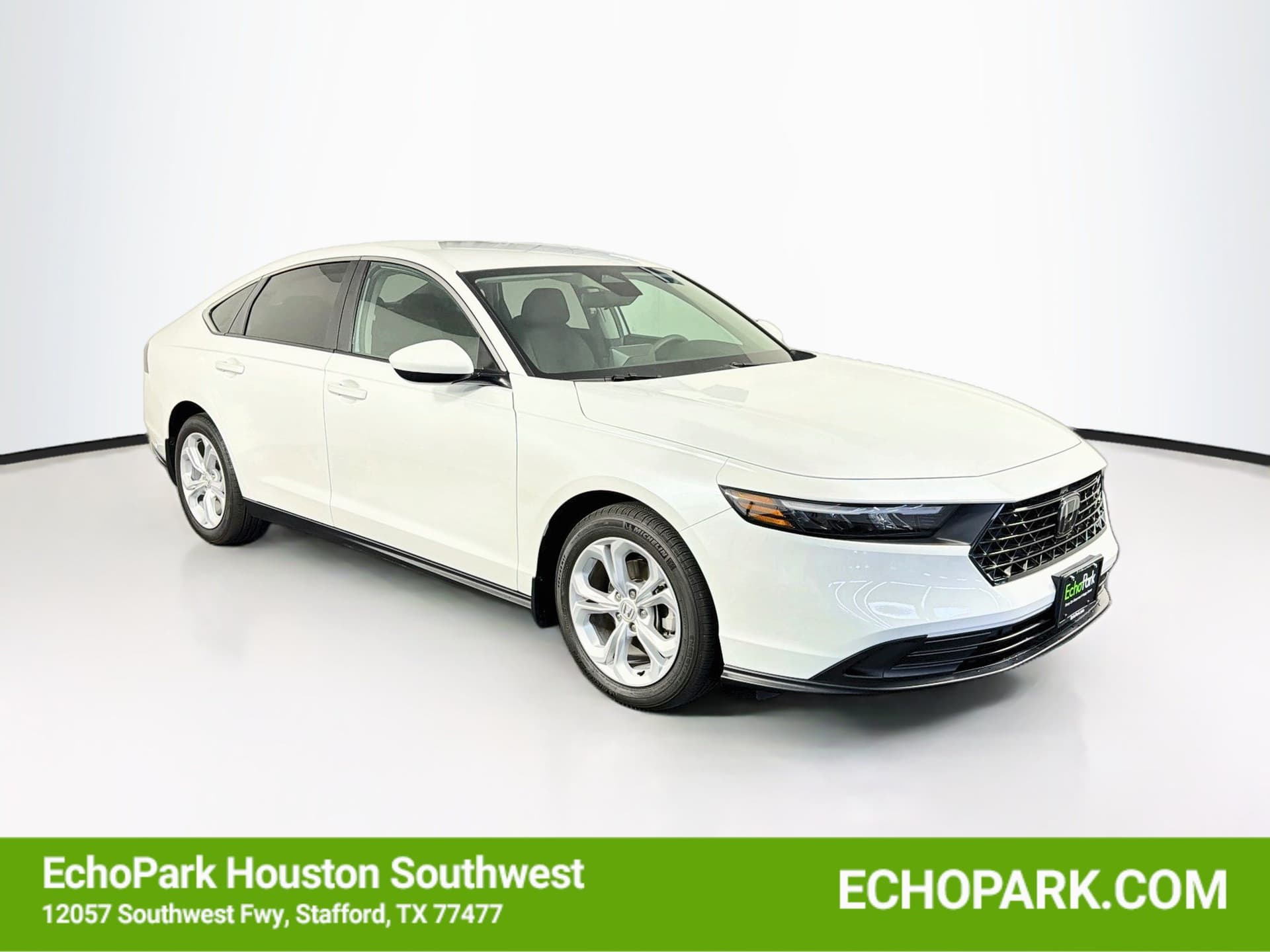 2025 Honda Accord Sedan LX — photo 1 of 30