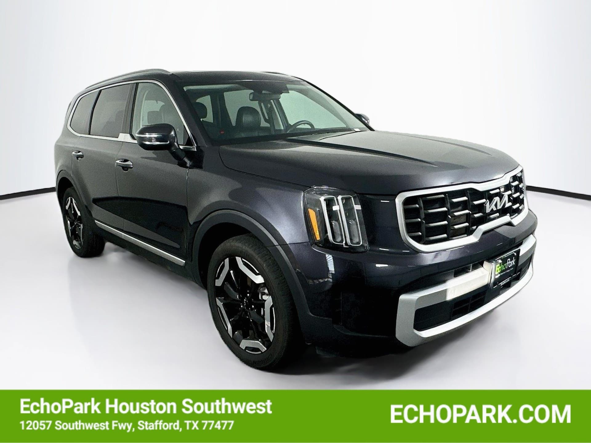 2025 Kia Telluride S — photo 1 of 33