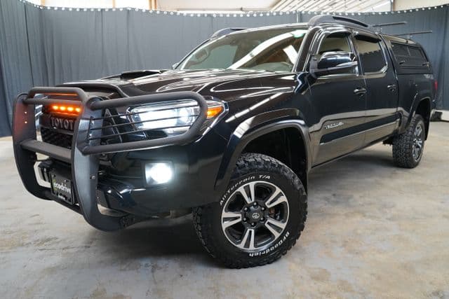 2019 Toyota Tacoma 4WD Base — photo 1 of 50