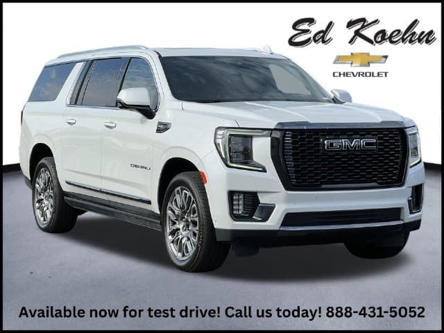 2023 GMC Yukon XL Denali Ultimate — photo 1 of 33