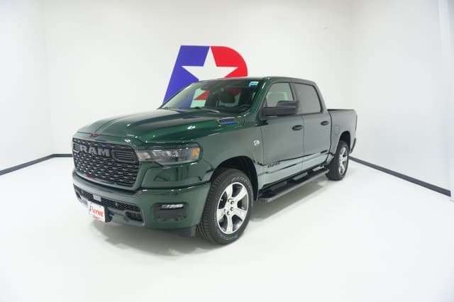 2026 RAM 1500 EXPRESS CREW CAB 4X2 5'7 BOX — photo 1 of 49