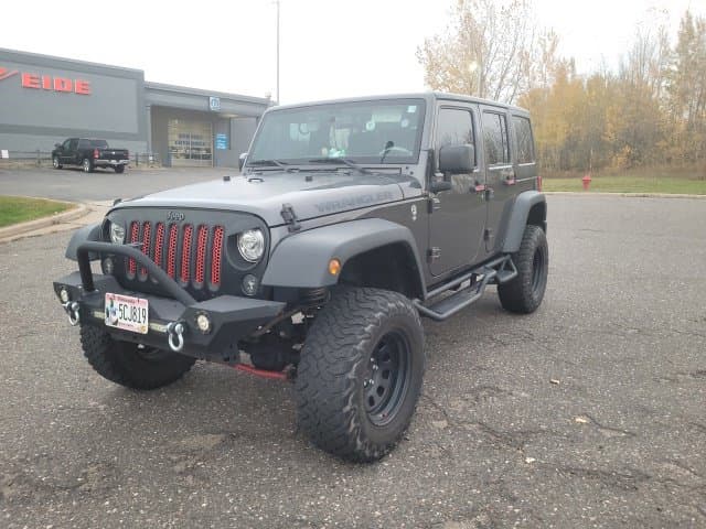 2017 Jeep Wrangler Sport — photo 1 of 17