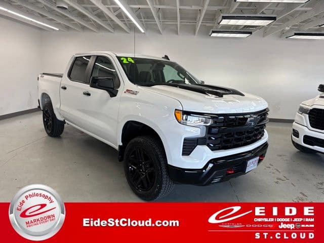 2024 Chevrolet Silverado 1500 LT Trail Boss — photo 1 of 44