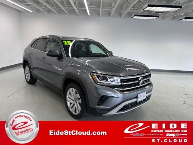 2020 Volkswagen Atlas Cross Sport 3.6L V6 SE w/Technology R-Line — photo 1 of 47