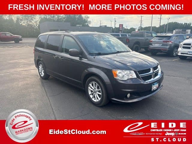 2019 Dodge Grand Caravan SXT — photo 1 of 20