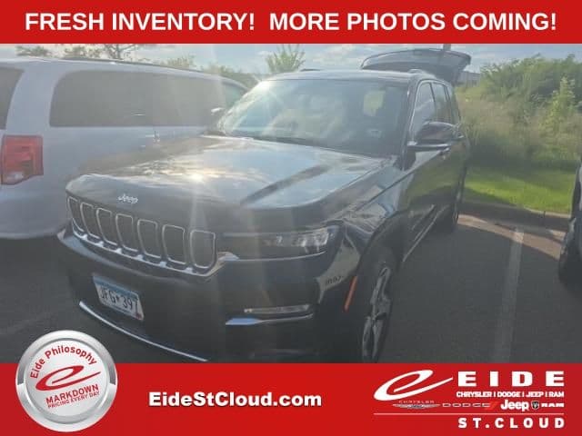 2023 Jeep Grand Cherokee Limited — photo 1 of 19