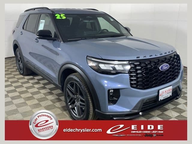 2025 Ford Explorer ST-Line — photo 1 of 41