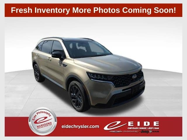2021 Kia Sorento S — photo 1 of 19