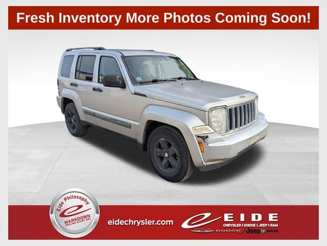 2008 Jeep Liberty Sport — photo 1 of 17