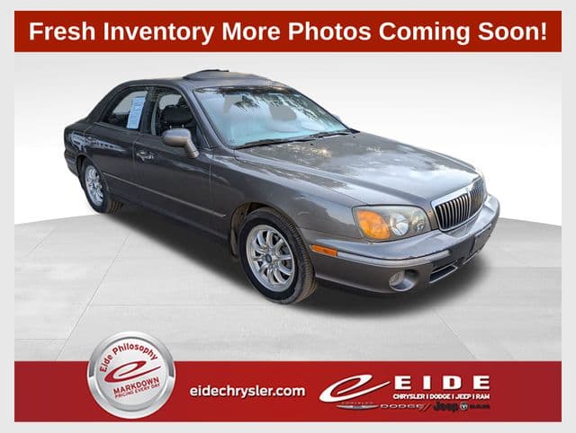 2002 Hyundai XG350 Base — photo 1 of 23