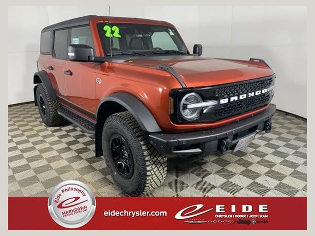 2022 Ford Bronco Base — photo 1 of 41