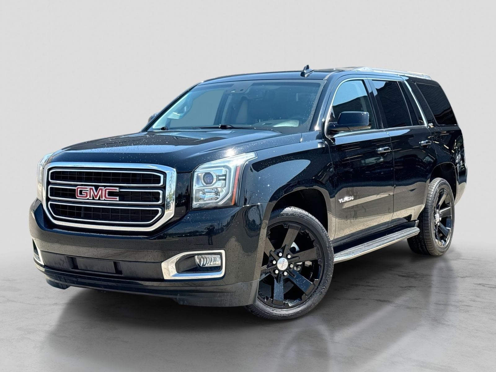 2016 GMC Yukon SLT — photo 1 of 45