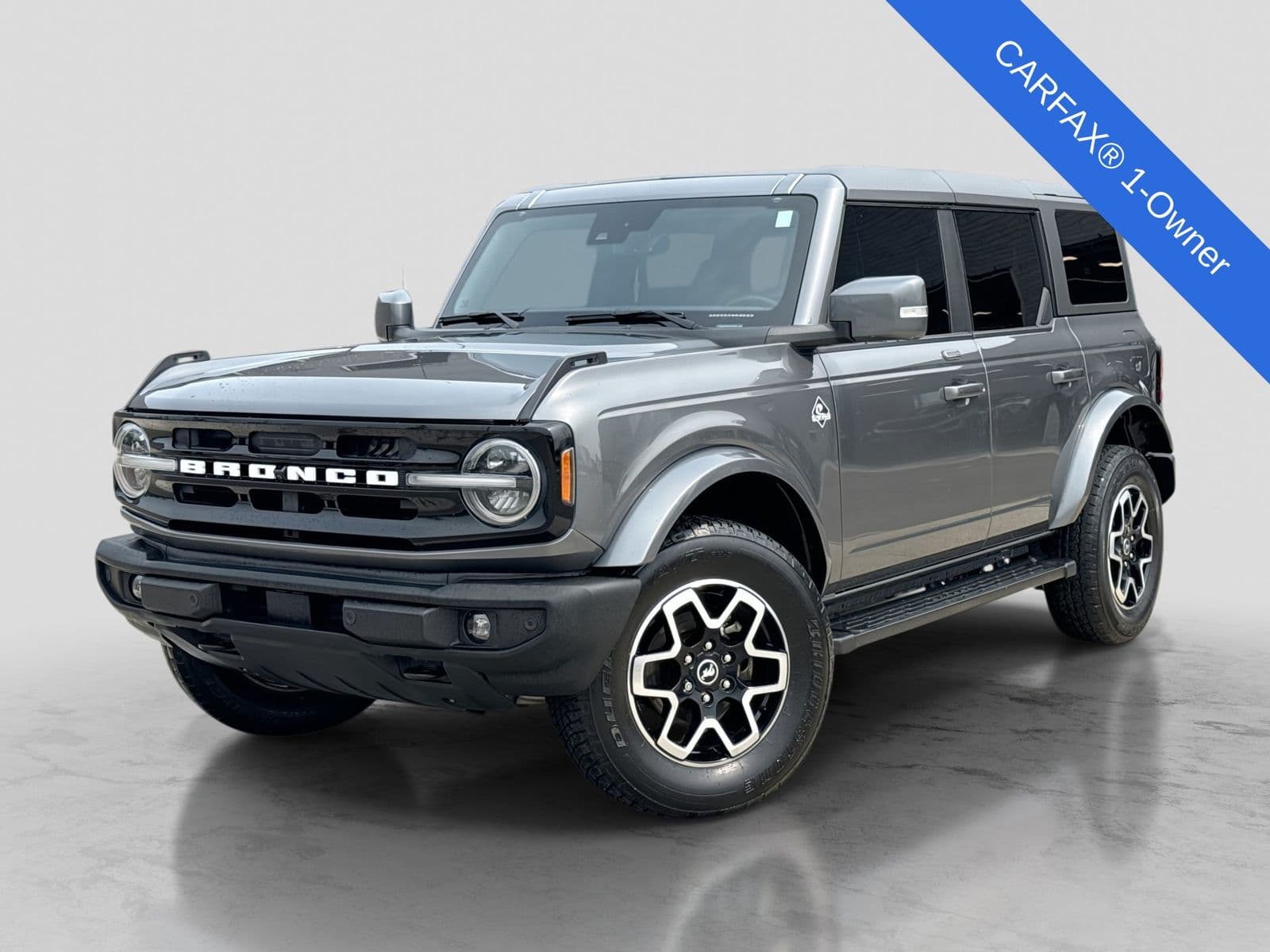 2022 Ford Bronco Outer Banks — photo 1 of 42