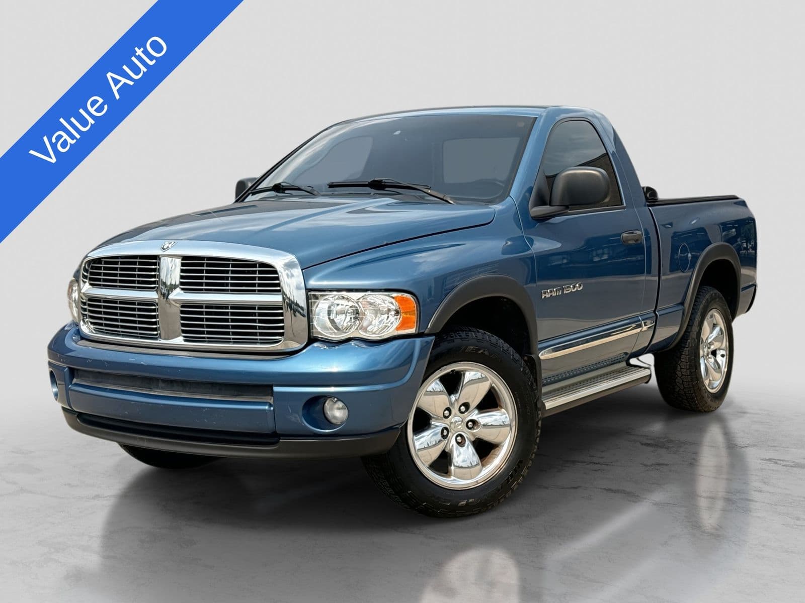 2004 Dodge Ram 1500 SLT — photo 1 of 37