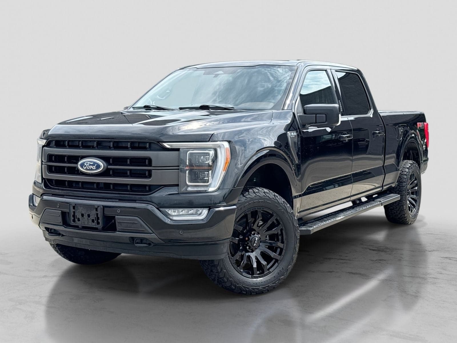 2023 Ford F-150 Lariat — photo 1 of 42