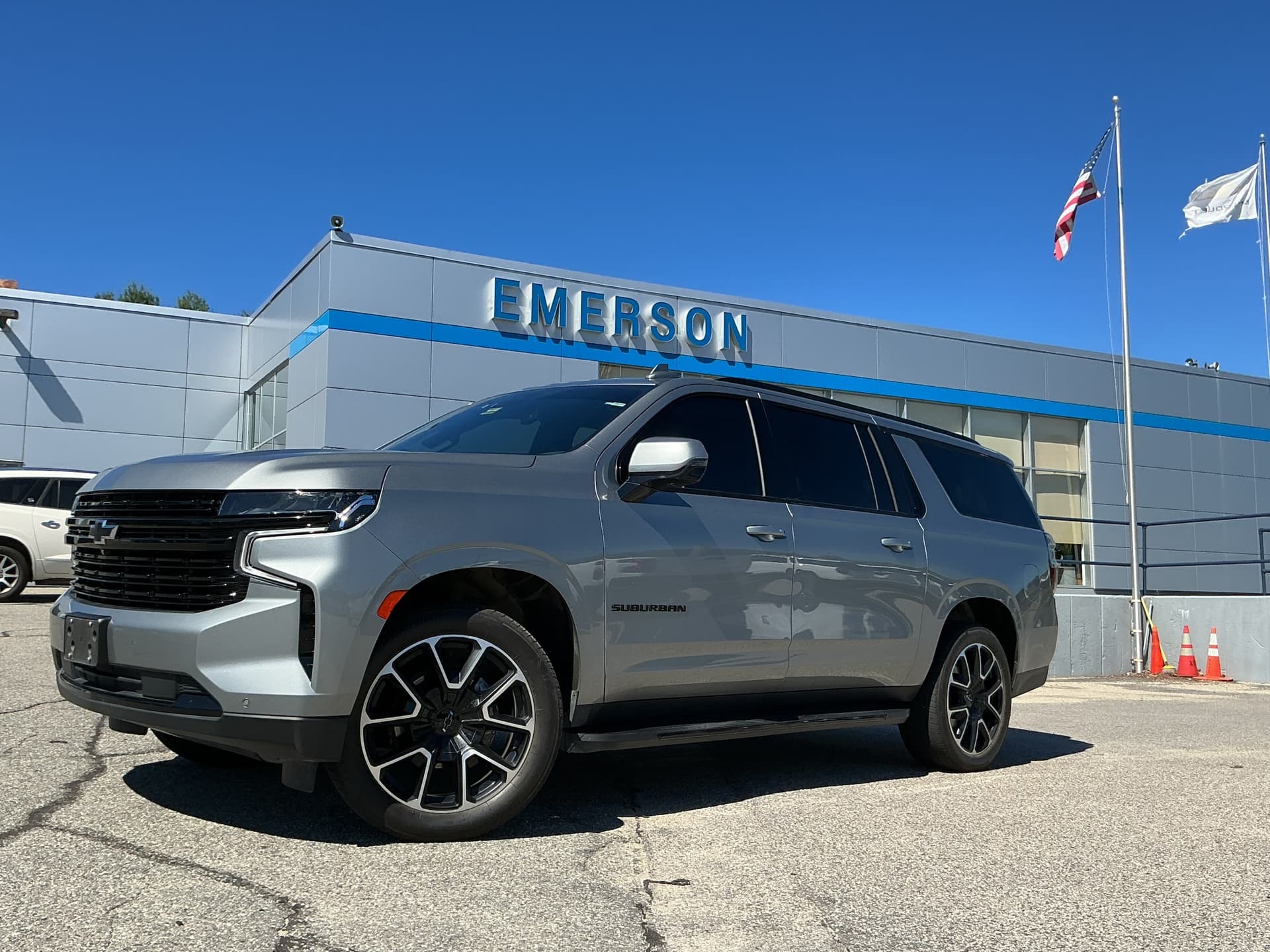 2024 Chevrolet Suburban RST — photo 1 of 11