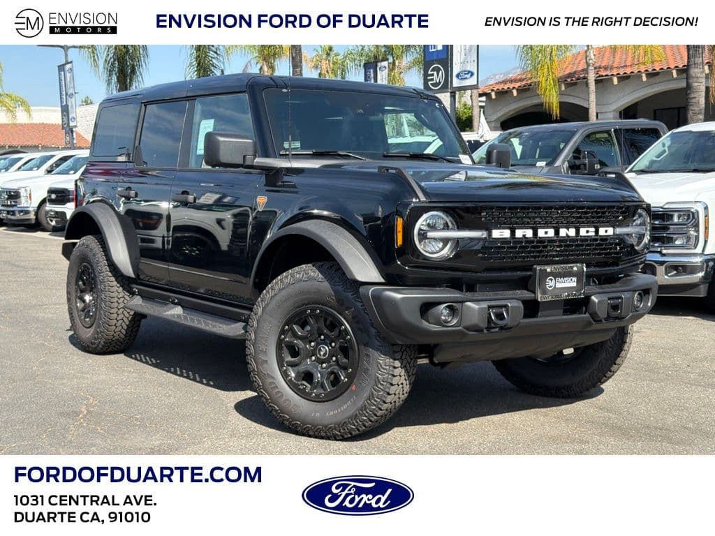 2026 Ford Bronco Badlands — photo 1 of 75