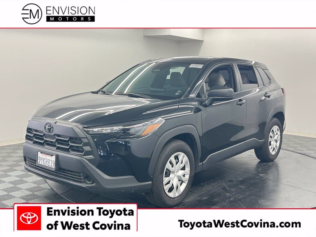 2026 Toyota Corolla Cross L — photo 1 of 12
