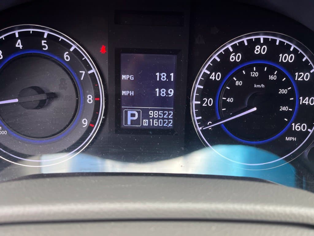 2012 INFINITI G37 Sedan Journey — photo 1 of 35