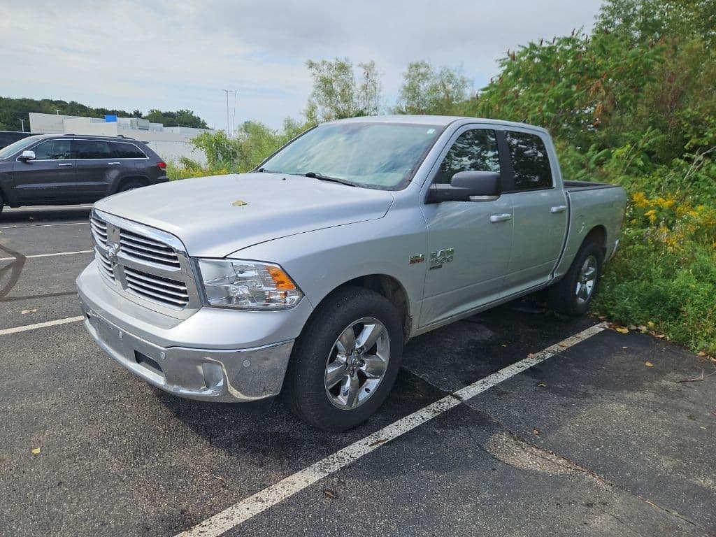 2019 RAM 1500 Classic Big Horn — photo 1 of 10