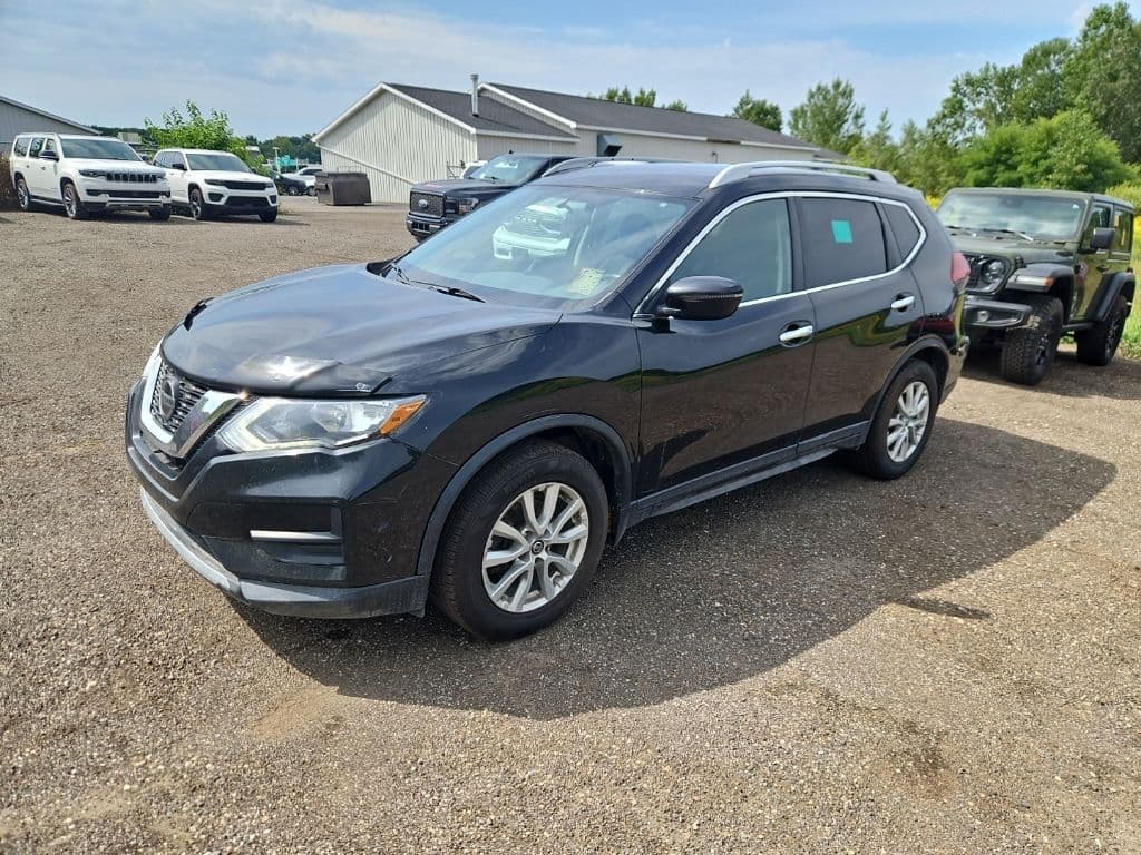 2020 Nissan Rogue S — photo 1 of 10
