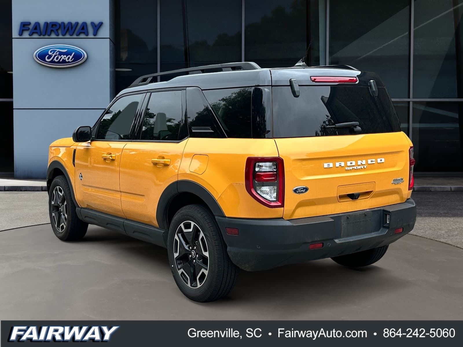 2022 Ford Bronco Sport Outer Banks — photo 1 of 6