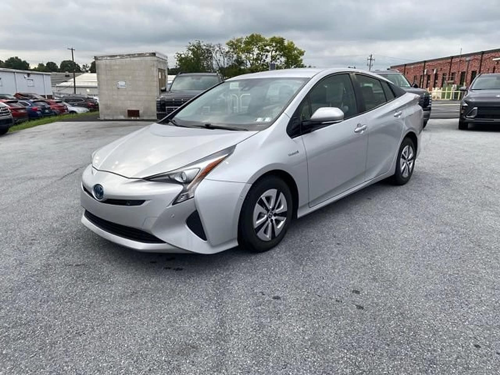 2018 Toyota Prius Four — photo 1 of 26