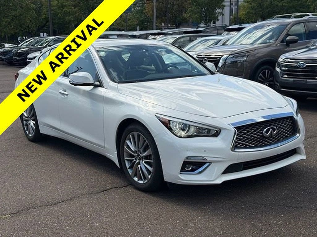 2023 INFINITI Q50 LUXE — photo 1 of 23