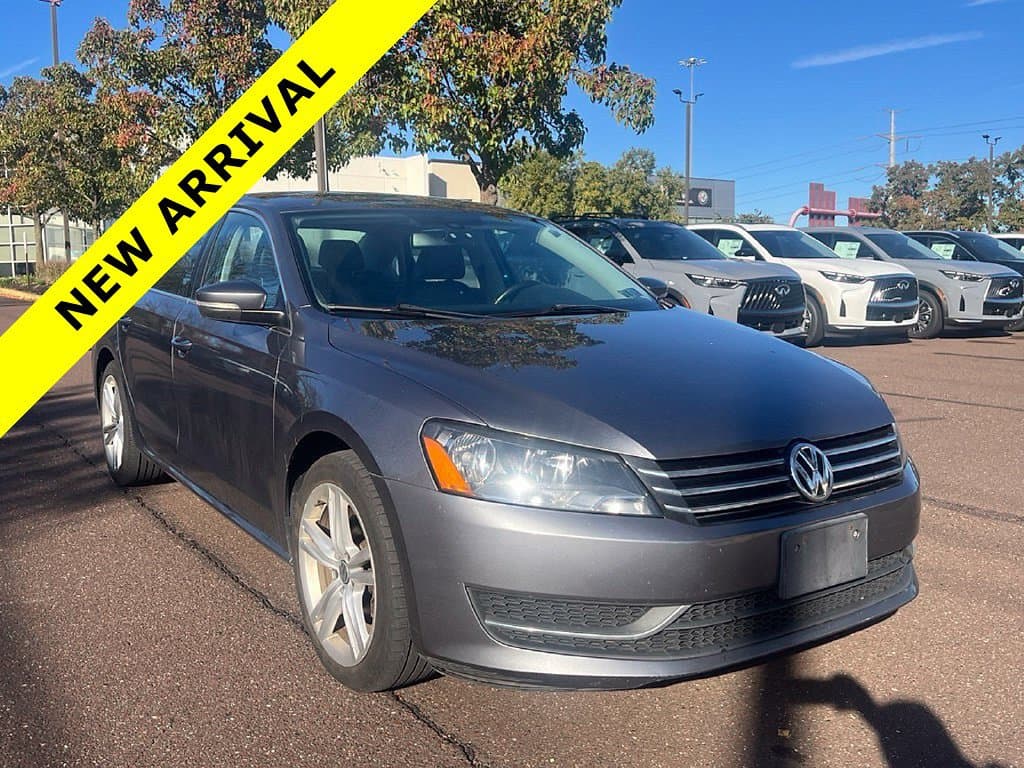 2014 Volkswagen Passat SE — photo 1 of 19