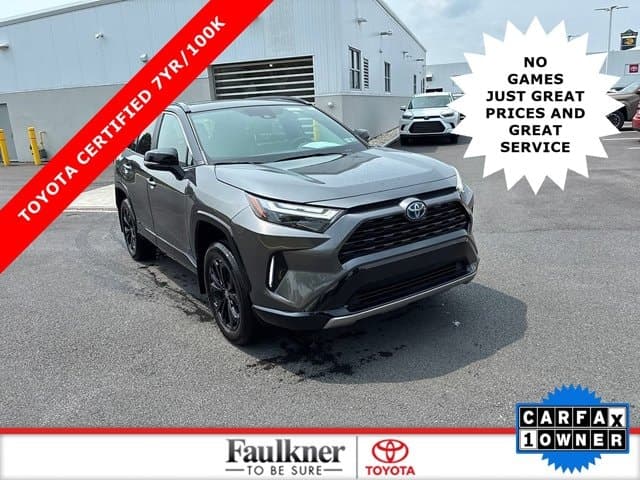 2024 Toyota RAV4 Hybrid XSE — photo 1 of 31