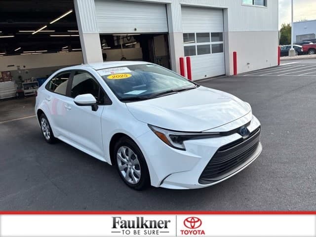 2025 Toyota Corolla Hybrid LE — photo 1 of 29