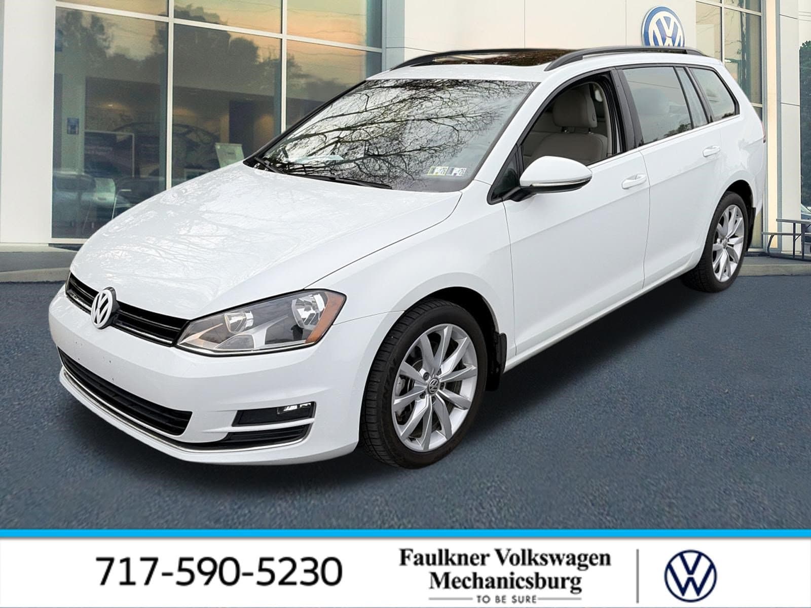 2017 Volkswagen Golf SportWagen SE — photo 1 of 2