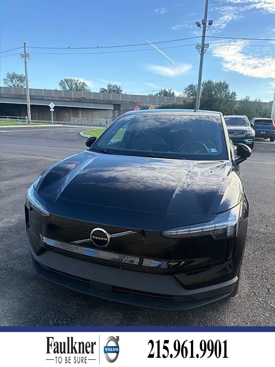 2025 Volvo EX30 Plus — photo 1 of 10