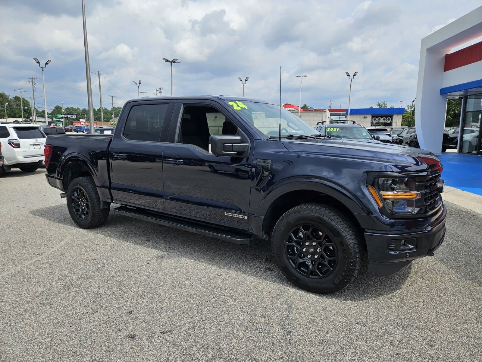 2024 Ford F-150 XLT — photo 1 of 31