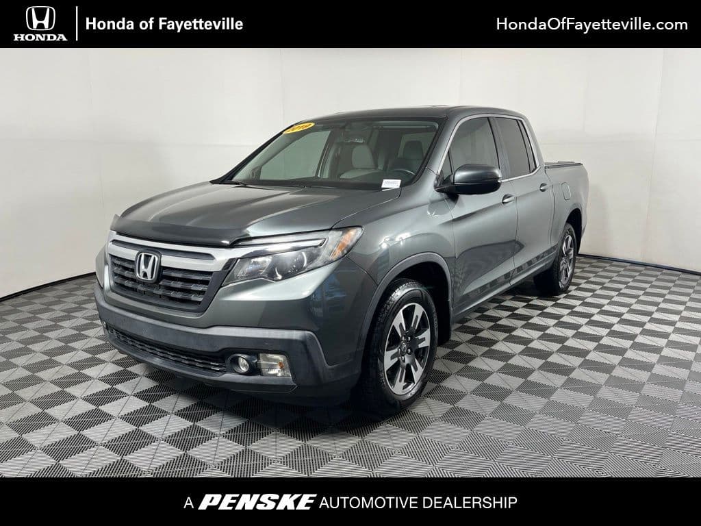 2019 Honda Ridgeline RTL-T — photo 1 of 40