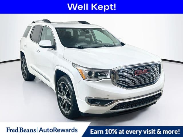 2017 GMC Acadia Denali — photo 1 of 40