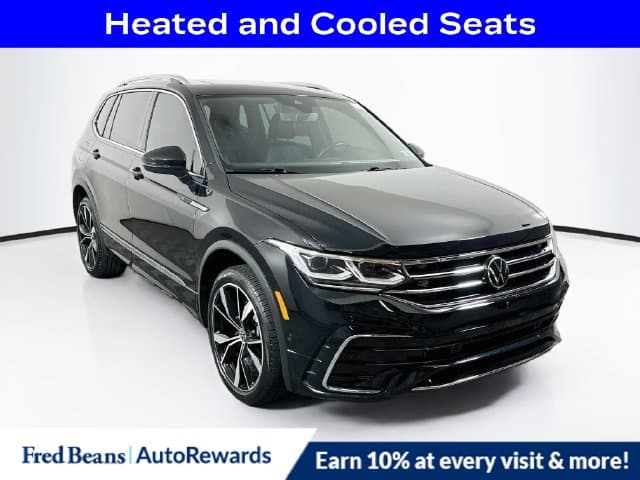 2024 Volkswagen Tiguan Base — photo 1 of 39