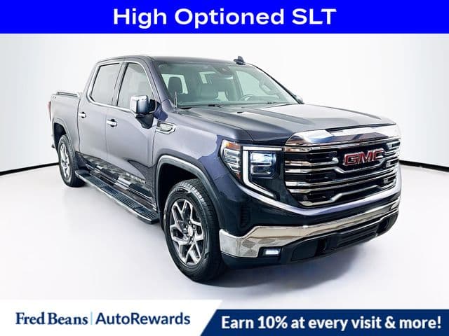2023 GMC Sierra 1500 SLT — photo 1 of 38