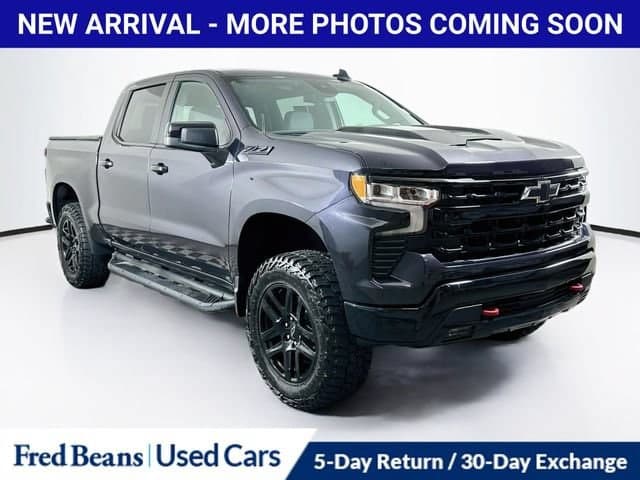 2024 Chevrolet Silverado 1500 LT Trail Boss — photo 1 of 40