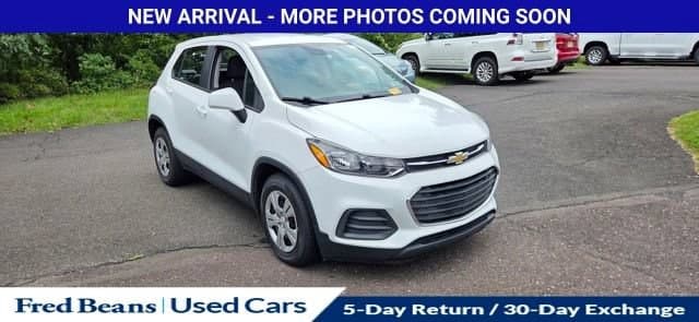 2018 Chevrolet Trax LS — photo 1 of 19