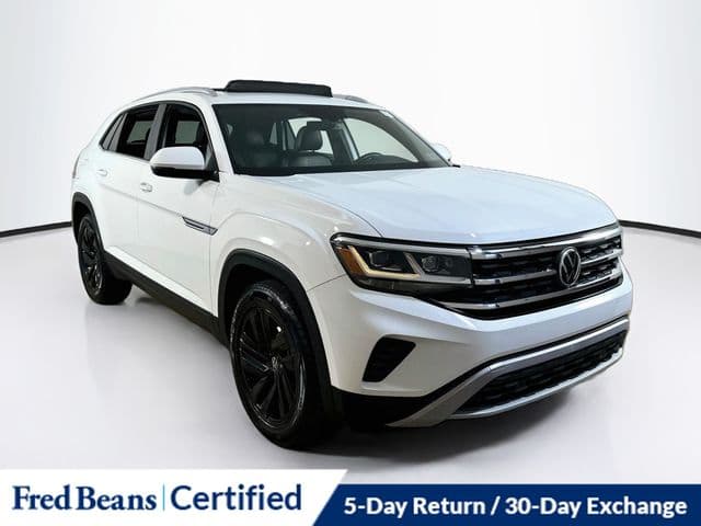 2022 Volkswagen Atlas Cross Sport 3.6L V6 SE w/Technology — photo 1 of 30