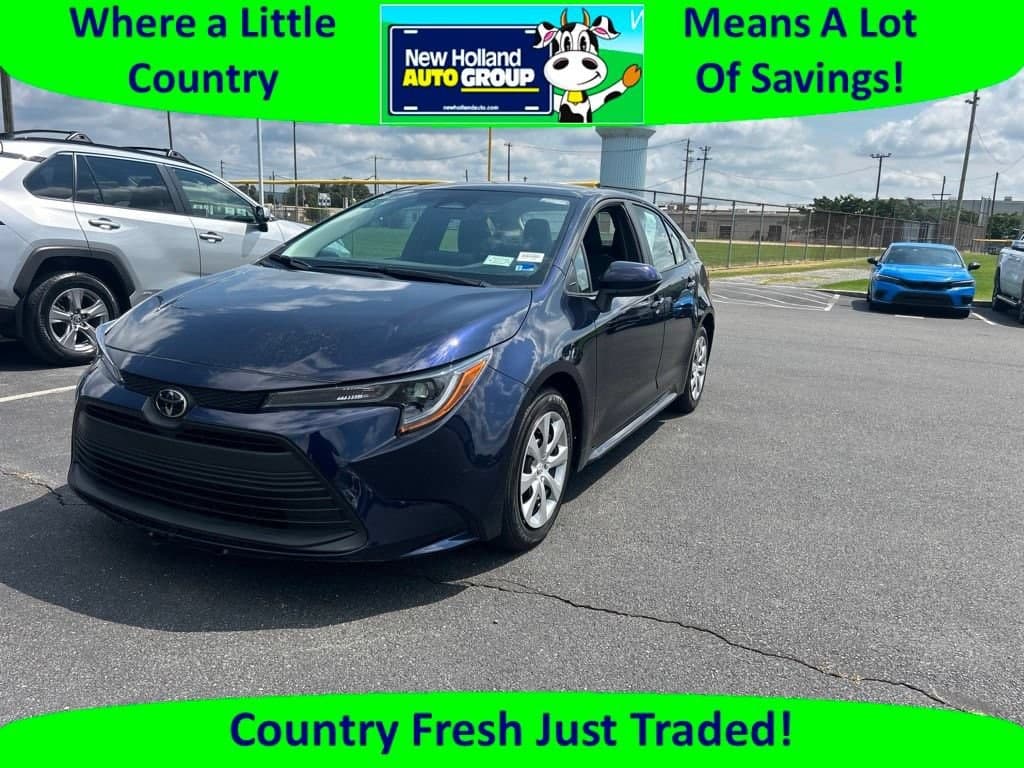 2026 Toyota Corolla LE — photo 1 of 9